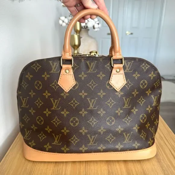 ✅AUTHENTIC✅LOUIS VUITTON ALMA PM - Picture 5 of 16